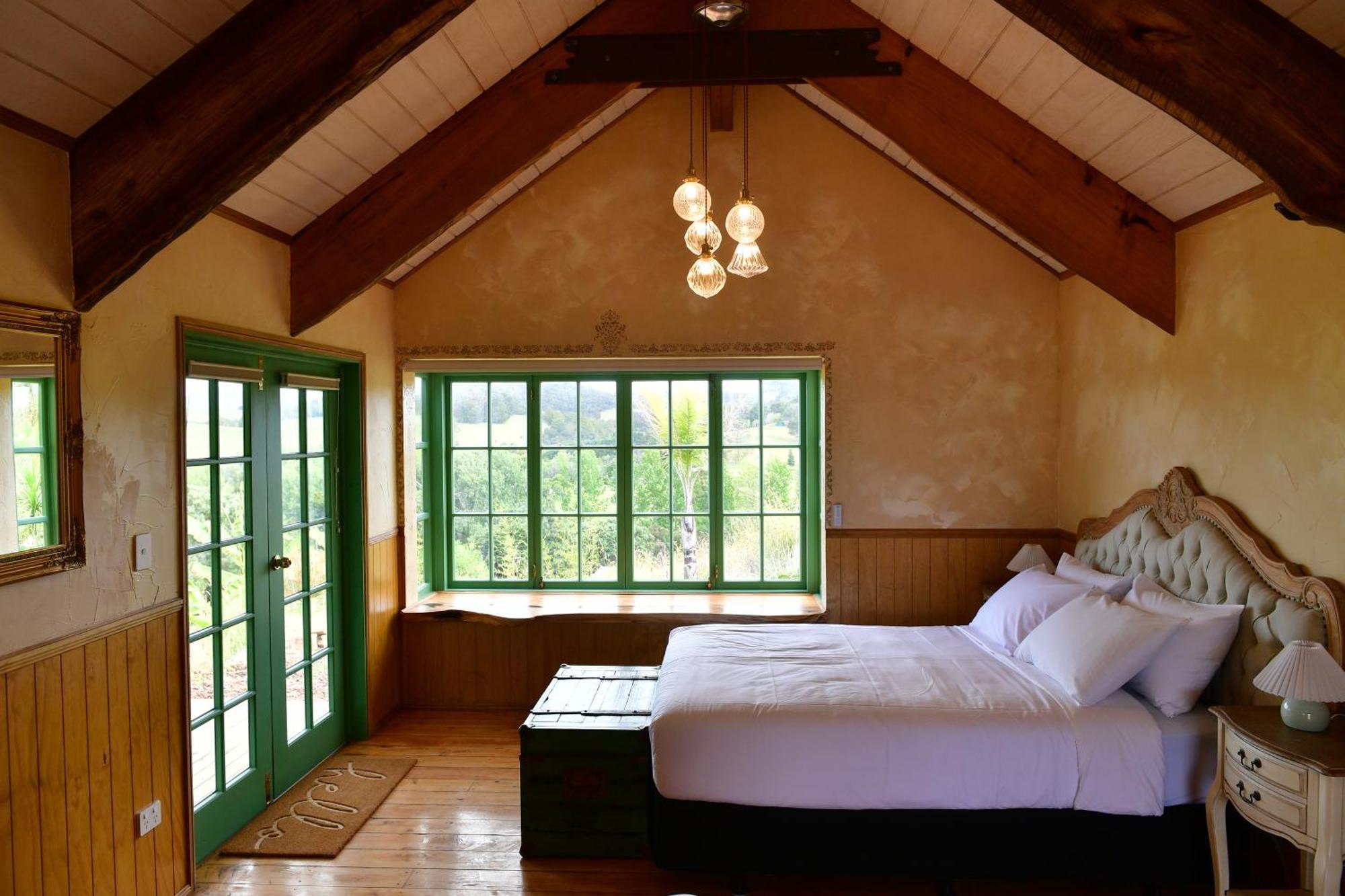 Sundance Cabin Parua Bay ภายนอก รูปภาพ