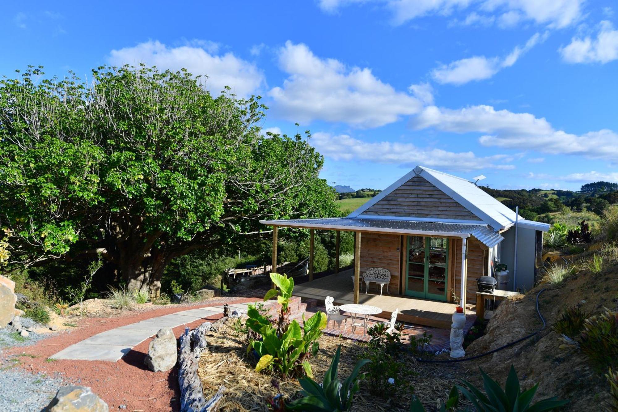 Sundance Cabin Parua Bay ภายนอก รูปภาพ